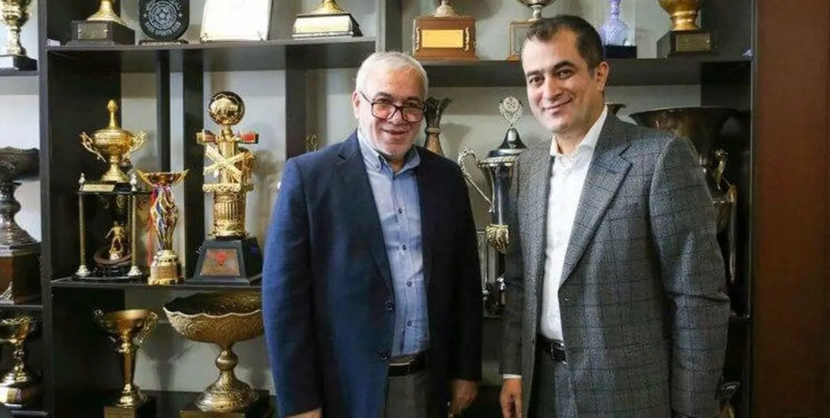 ویدیو: حضور خلیل زاده و کادرفنی جدید در باشگاه استقلال