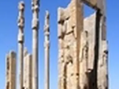 اداره‌ی مجموعه تخت‌جمشید هیات امنایی خواهد شد