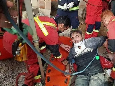 سقوط کارگر در چاه ۱۰ متری در محله کیانشهر تهران