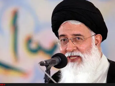نباید کارد به استخوان مردم برسد که برای بیان مشکلات خود وسط خیابان بیایند/ اعتراض دیروز مردم مشهد به گرانی برحق بود
