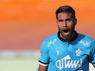 صادقی: قائدی قبول دارد که اشتباه کرده است