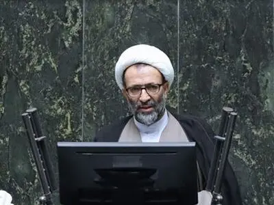 دولت با تغییر تعرفه‌ واردات خودرو باعث آشفتگی در بازار شده است