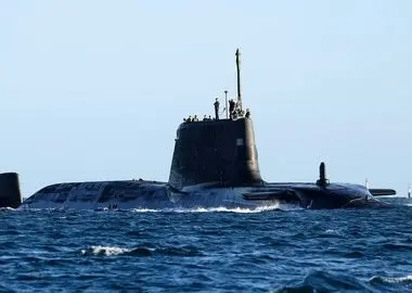 زیردریایی هسته‌ای انگلیس در دریای عرب مستقر شد