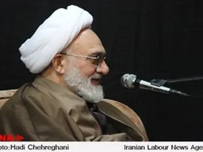 رهنمودهای مراجع راهگشای امور دولت است