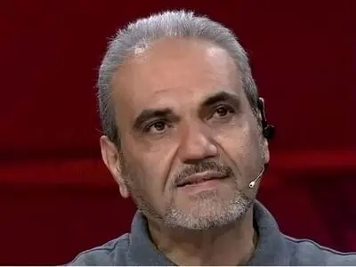 آقای جواد خیابانی با یک خداحافظی همه را خوشحال کن!