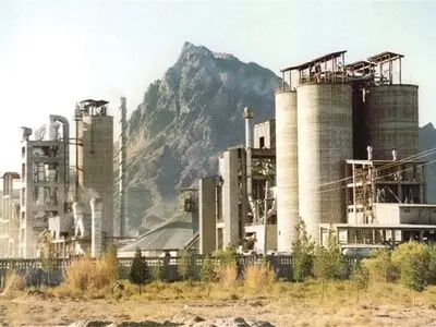 تعطیلی کارخانه سیمان آبیک، در کاهش ریزگردها موثر بود