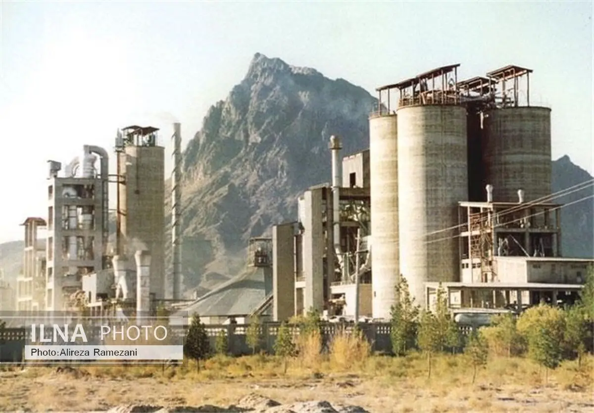 تعطیلی کارخانه سیمان آبیک، در کاهش ریزگردها موثر بود