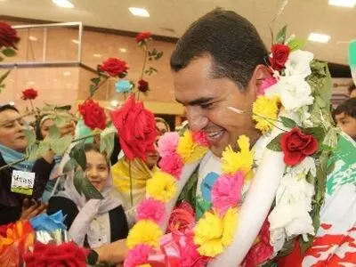 بازگشت قهرمان پارالمپیکی کهگیلویه و بویراحمد به خانه+تصاویر