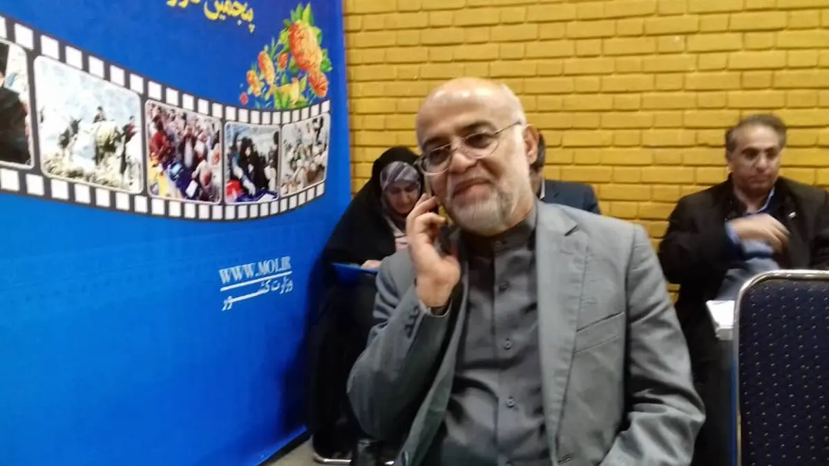 وزیر بازرگانی دولت میرحسین موسوی در انتخابات ثبت نام کرد