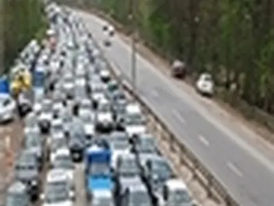 محدودیت تردد در باند غربی آزاد راه چالوس - مرزن آباد