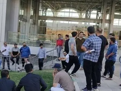 مشکل بیمه‌ای کارگران حراست و نگهداری مترو هشتگرد ادامه دارد 
