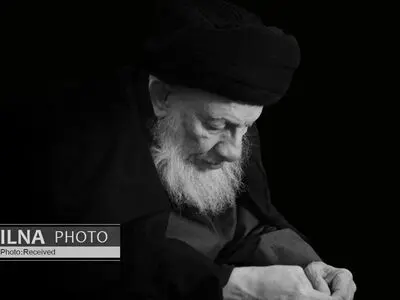 ویدئو/ مراسم شکستن مُهر آیت‌الله حکیم 