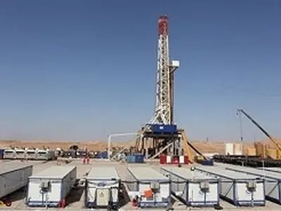 ثبت بیش از ۳۰ میلیون بشکه تولید تجمعی نفت در فاز زودهنگام میدان آذر