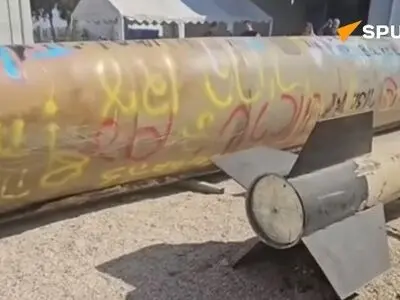 قطعات غول پیکر موشک های بالستیک ایران به طول بیش از ۱۰ متر در حال انتقال به یکی از پایگاه های ارتش اسرائیل است + فیلم