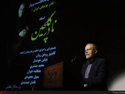 گلچین با خود و با جهان به صلح رسیده بود 