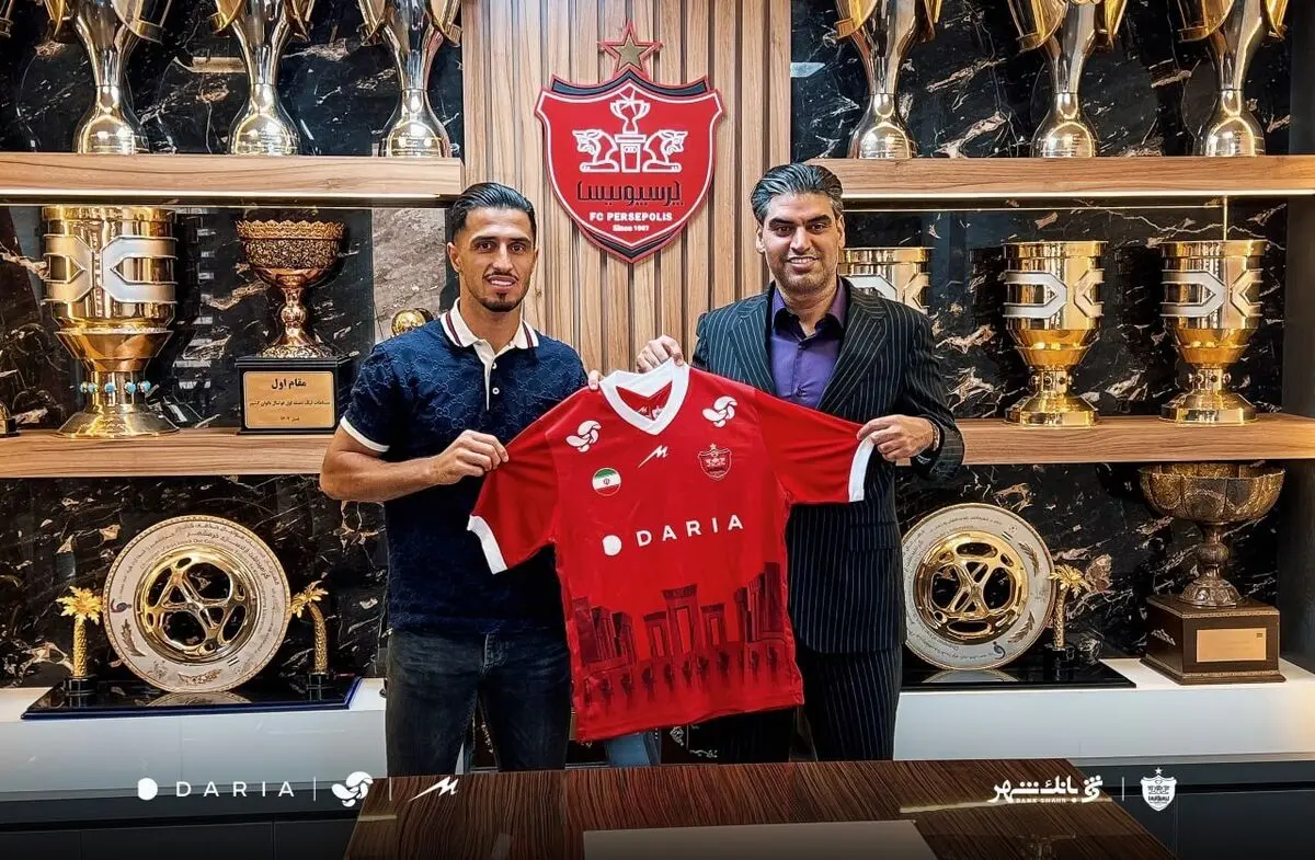 علی علیپور با پرسپولیس تمدید کرد