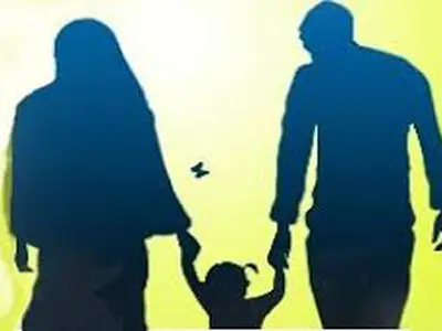 حقوق و تکالیف والدین درباره حضانت کودک