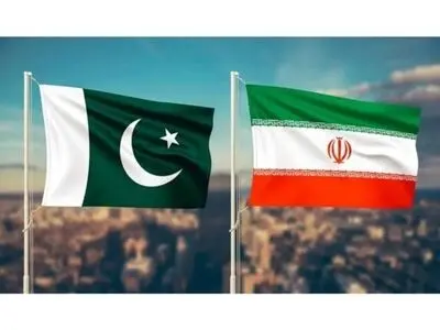 وزير الخارجية الإيراني يزور باكستان.. عودة السفراء خلال أيام