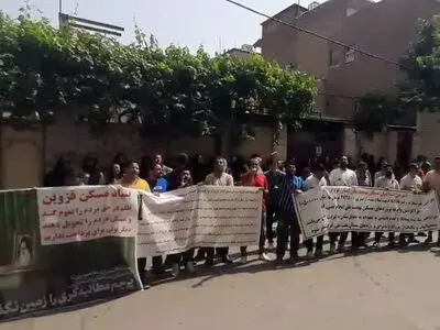 متقاضیان نهضت ملی مسکن قزوین در یک تجمع خواستار احقاق حقوق خود شدند