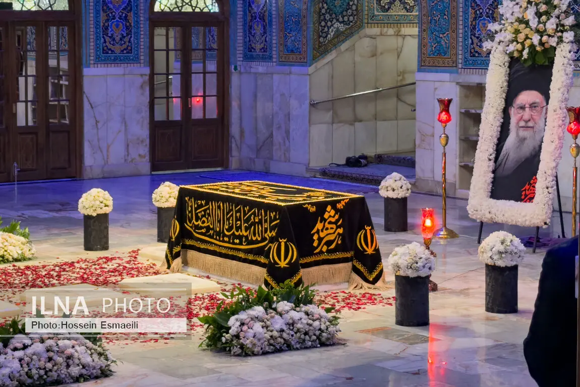 رواق دارالذکر؛ محل تدفین رهبر شهید انقلاب