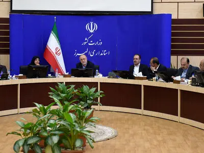 منابع خفته مالی را باید بیدار کرد/ به گونه ای عمل می‌کنیم که مردم حضور مسئولان را در کنار خود حس کنند