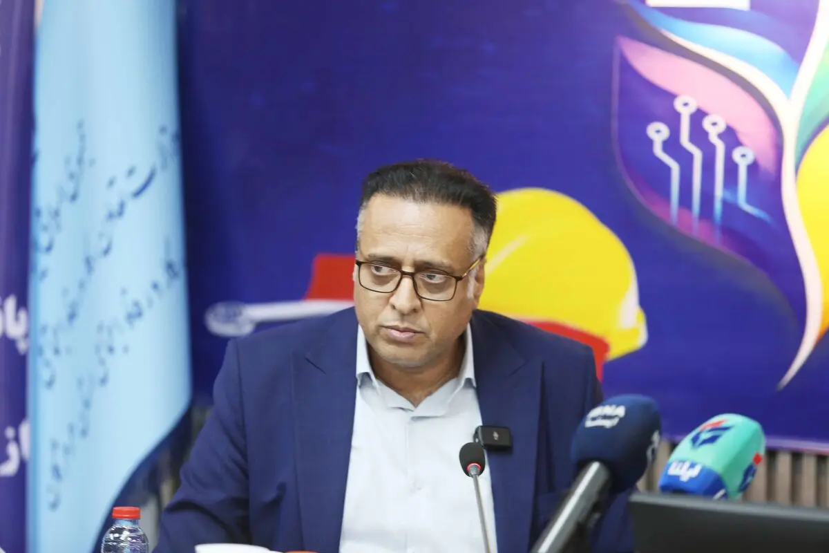 هرمزگان میزبان جشنواره امتنان؛ معرفی برترین کارگران، گروه‌های کاری و خانه‌های بهداشت کارگری +فیلم