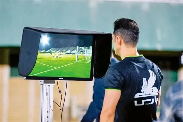  VAR به لیگ یک رسید 