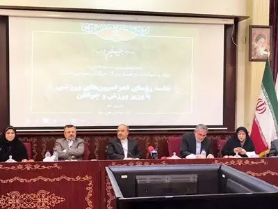 داورزنی: روسای هیات‌های ورزشی استان‌ها نباید بازنشسته باشند
