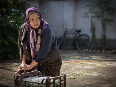«شادروان» فیلم کمدی نیست/ روایت قصه‌ای اجتماعی و دغدغه‌مند 