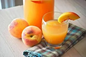 چرا متخصصان آبمیوه طبیعی را رد می‌کنند؟‌