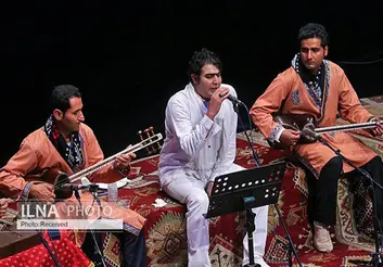 اعضای گروهم را از میان بیکاران در شهرم انتخاب کرده‌ام/ انتخاب گروه‌ها برای کنسرت‌های برون‌مرزی گزینشی است/ موسیقی لکی در لری هضم شده است