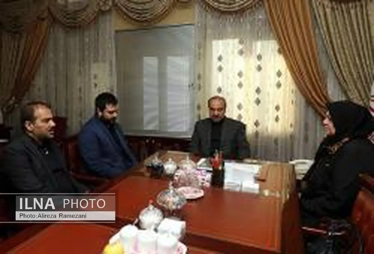 وزیر ورزش با خانواده پورحیدری دیدار کرد