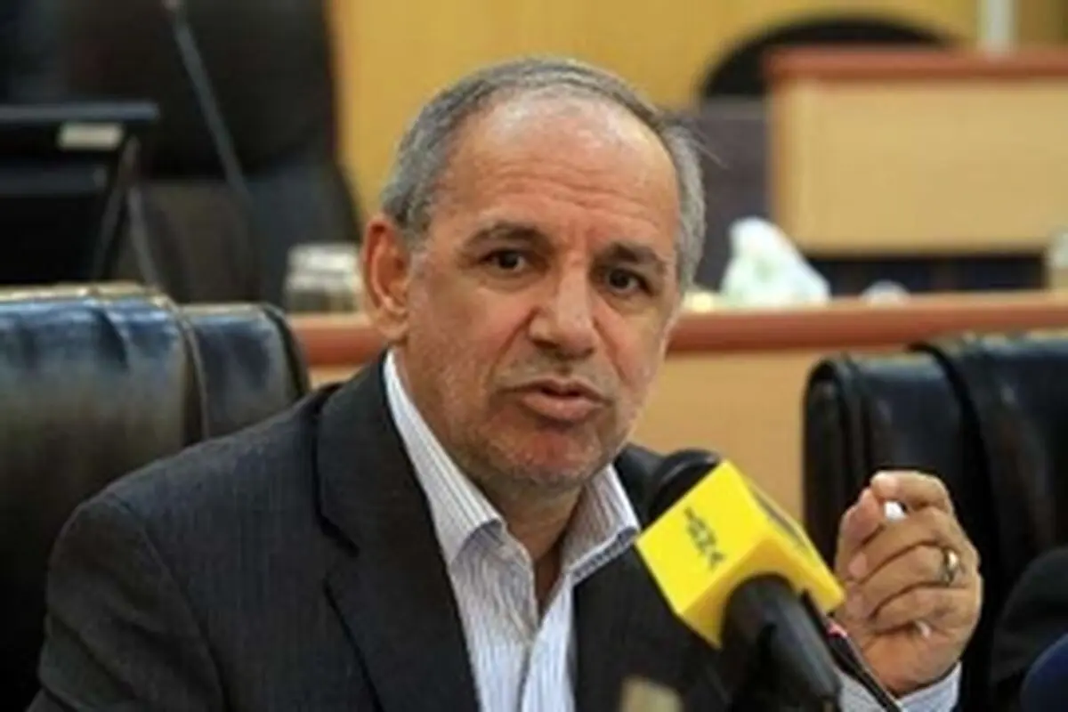 انحصار موجب گرانی کالاها در بازار می‌شود