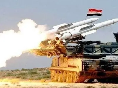 الدفاعات الجویة السوریة تدمر هدفا إسرائیلیا فی منطقة الجولان