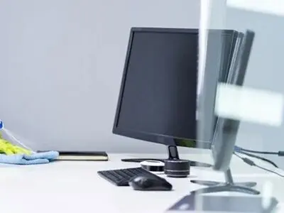 راهنمای جامع نگه داری و تمیزکاری مبلمان اداری