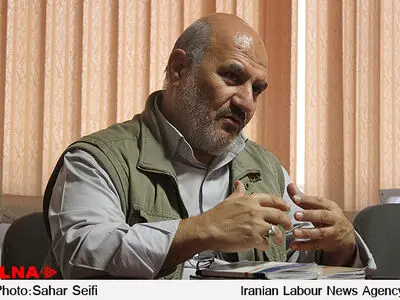 کارگران را در شرایط عادی نمی‌توان از شمول قانون کار خارج کرد
