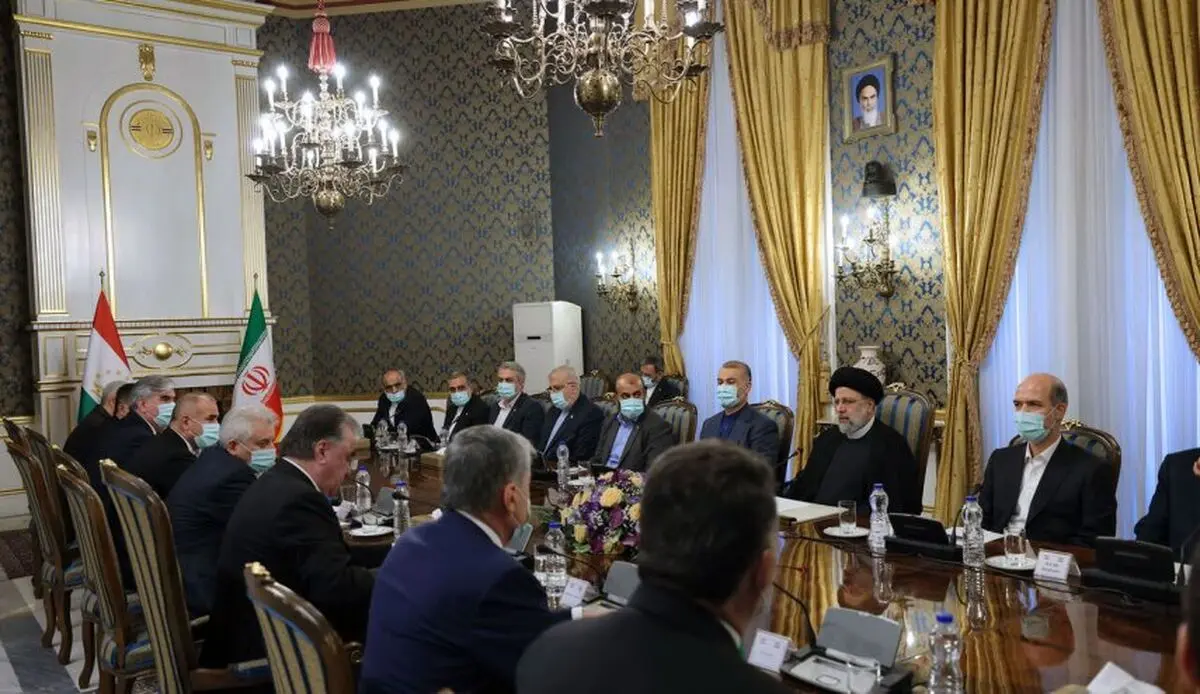 رئیسی: اتخذنا خطوات جیدة لتطویر العلاقات مع طاجیکستان