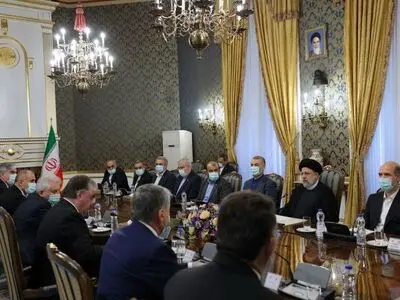 رئیسی: اتخذنا خطوات جیدة لتطویر العلاقات مع طاجیکستان