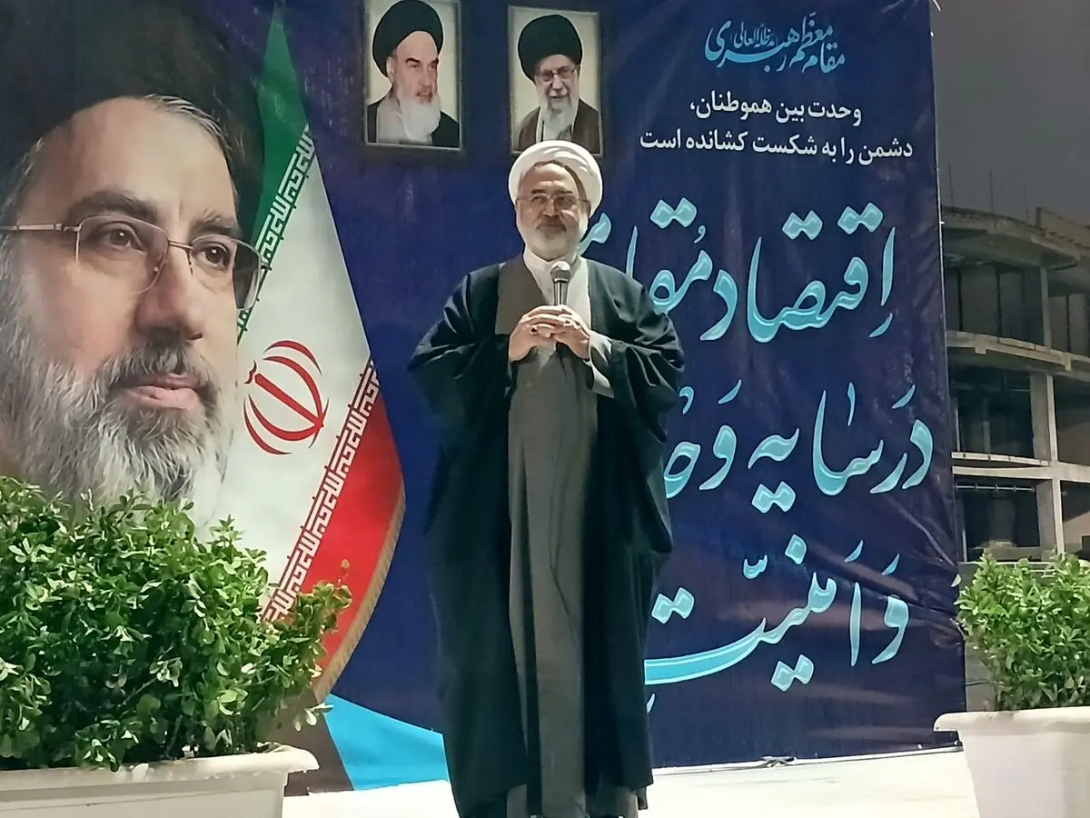 مشهد برای وداع باشکوه با پیکر رهبر شهید آماده می‌شود