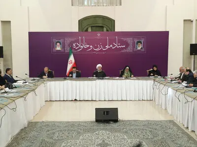 نشست «زنان ایرانی» با حضور رئیس‌جمهور آغاز شد