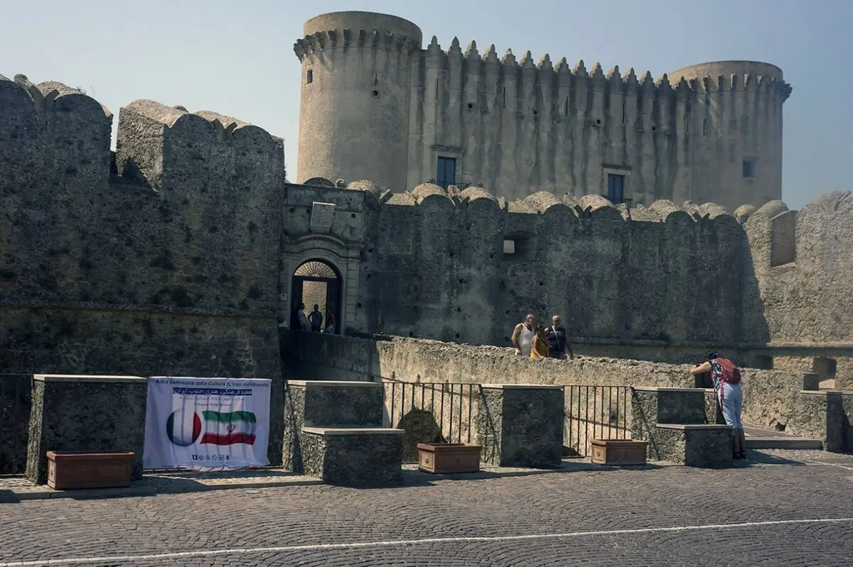 طرح «پلاک ماندگار» هنرمندان در خوزستان اجرا می‌شود