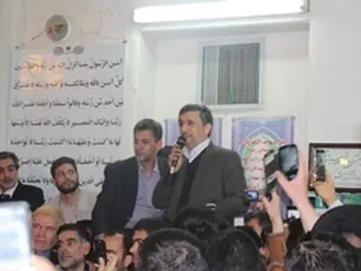 مراسم ختم مادر احمدی‌نژاد در قم و حاشیه های خاص آن