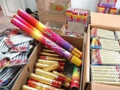 اجرای طرح نظارتی برخورد با فروشندگان مواد محترقه در آذربایجان غربی/محل فعالیت فروشندگان مواد محترقه در پلمپ می شود