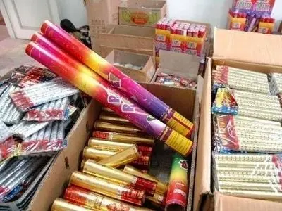 اجرای طرح نظارتی برخورد با فروشندگان مواد محترقه در آذربایجان غربی/محل فعالیت فروشندگان مواد محترقه در پلمپ می شود