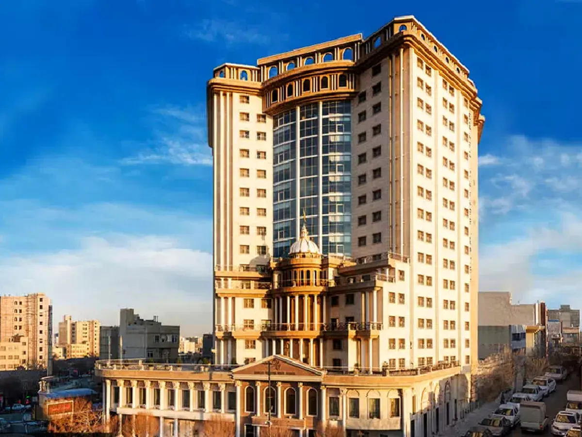 هتل‌ های پنج‌ ستاره مشهد را بهتر بشناسید؛ استانداردهای لوکس برای اقامت