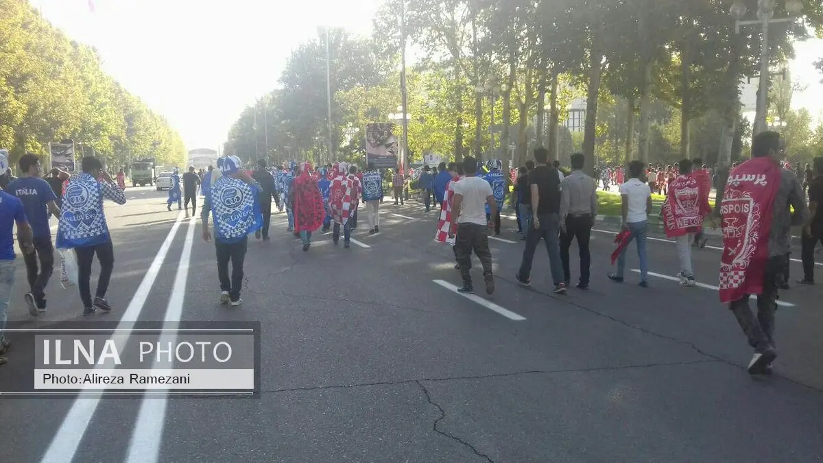 باز شدن درب‌های ورزشگاه آزادی زودتر از موعد مقرر