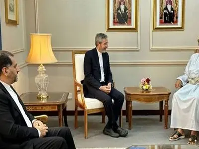 محادثات المفاوض الإیراني علی باقري في عمان