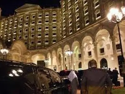 بازگشایی هتل محل بازداشت شاهزادگان سعودی