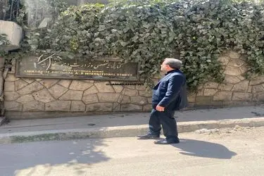 بازدید عراقچی از ساختمان آسیب‌دیده وزارت خارجه در اثر تجاوز رژیم صهیونیستی