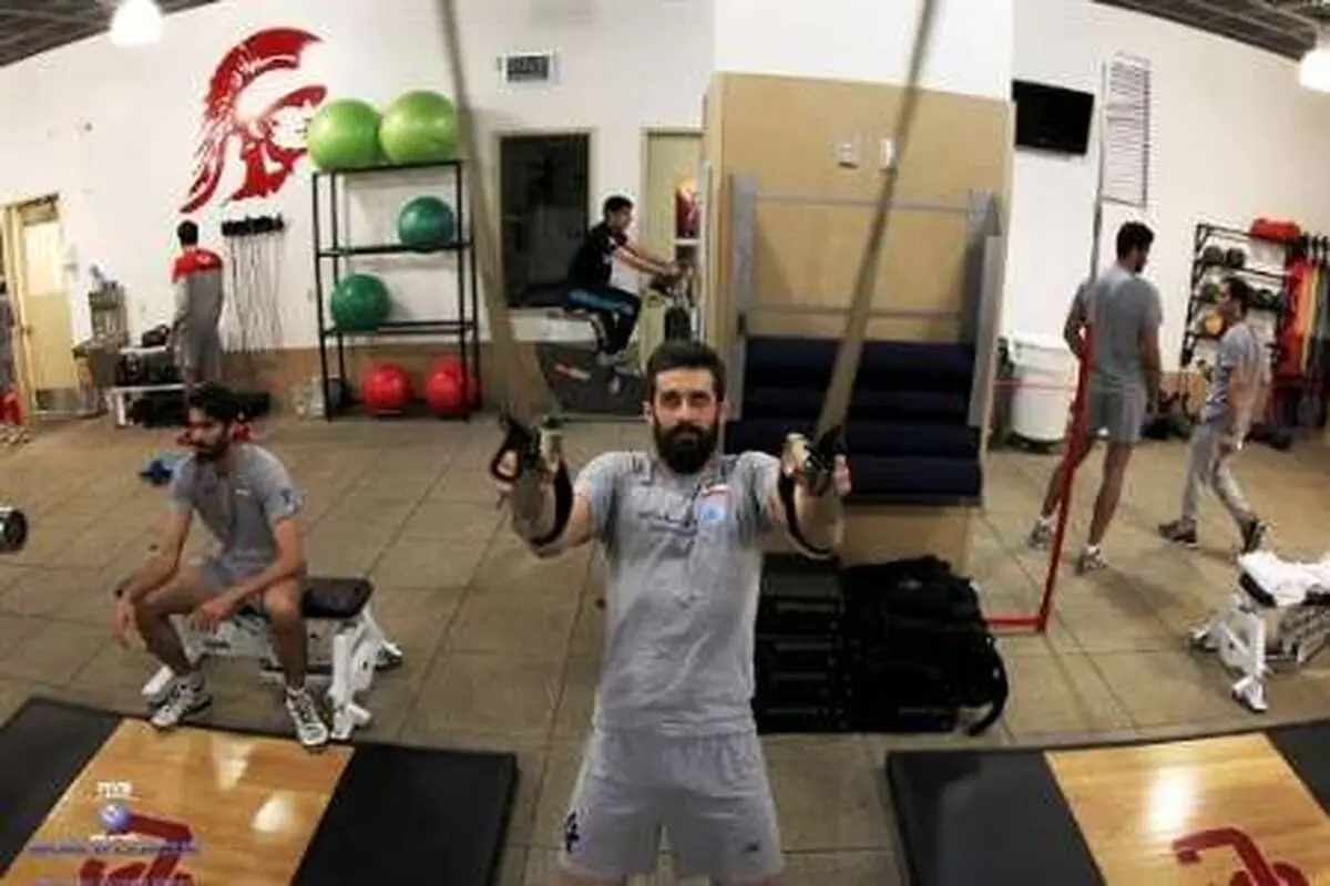 ملی‌پوشان والیبال وزنه زدند/ تاکید کواچ بر تمرکز بازیکنان روی دیدار با آمریکا